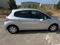 Usado Peugeot 208 Active 68 CV (50 kW) 2012 Gris / plata Utilitario