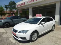 Usado Seat Leon Style 115 CV (84 kW) 2019 Blanco Familiar