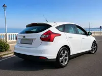 Usado Ford Focus Titanium 116 CV (85 kW) 2014 Blanco Utilitario