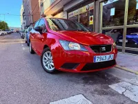 Usado Seat Ibiza Reference 90 CV (66 kW) 2016 Rojo Berlina
