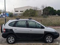 Usado Renault Scénic Dynamique 140 CV (102 kW) 2003 Beige Monovolumen