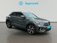 Usado VW T-Roc R-line 150 CV (110 kW) 2024 Gris / plata SUV