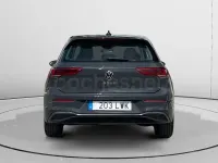 Usado VW Golf VIII 116 CV (85 kW) 2022 Gris / plata Berlina