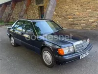 Usado Mercedes 190 126 CV (92 kW) 1993 Azul Berlina