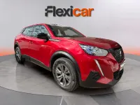 Usado Peugeot 2008 Active 101 CV (74 kW) 2023 Rojo SUV