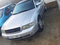 Usado Audi A4 115 CV (84 kW) 2000 Gris / plata Familiar