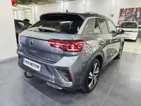 Usado VW T-Roc R-line 190 CV (139 kW) 2022 Gris / plata SUV