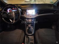 Usado Opel Astra Dynamic 110 CV (80 kW) 2017 Gris / plata Berlina