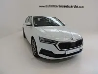 Usado Skoda Octavia Style 204 HP (150 kW) 2022 Branco Sedan