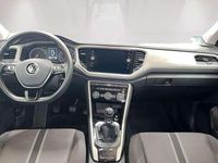 Usado VW T-Roc Advance 110 CV (80 kW) 2021 Plateado SUV