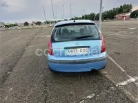 Usado Citroën C3 70 CV (51 kW) 2003 Azul Berlina