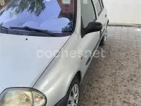 Usado Renault Clio 75 CV (55 kW) 1999 Beige Berlina