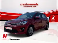 Usado Kia Rio 100 CV (73 kW) 2023 Rojo Berlina