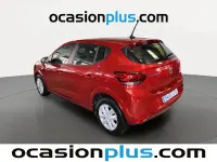 Usado Dacia Sandero Comfort 101 CV (74 kW) 2022 Rojo Utilitario