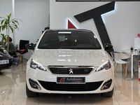 Usado Peugeot 308 GT-line 131 CV (96 kW) 2017 Blanco Berlina