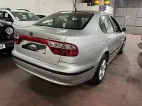 Usado Seat Toledo Stella 110 CV (80 kW) 2001 Gris / plata Berlina