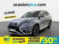 Usado Mitsubishi Outlander P-HEV 203 CV (149 kW) 2018 Gris Pickup/Camioneta