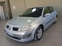 Usado Renault Mégane Expression 101 CV (74 kW) 2004 Gris Berlina