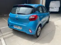 Usado Hyundai i10 66 CV (48 kW) 2022 Azul Utilitario