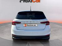 Usado Skoda Fabia Selection 95 CV (69 kW) 2024 Blanco Utilitario