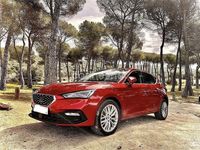 Usado Seat Leon XCELLENCE 150 CV (110 kW) 2020 Rojo Berlina