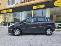 Usado Ford B-MAX Trend 100 CV (73 kW) 2013 Gris / plata Monovolumen