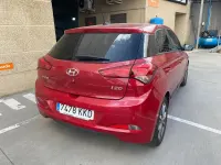 Usado Hyundai i20 GO! 100 CV (73 kW) 2018 Rojo Utilitario