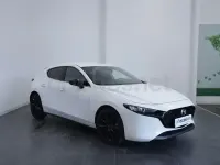Usado Mazda 3 Homura-Line 122 CV (89 kW) 2023 Blanco Berlina