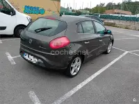 Usado Fiat Bravo Dynamic 105 CV (77 kW) 2008 Marrón Utilitario