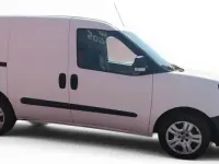 Usado Fiat Doblò 90 CV (66 kW) 2022 Blanco Monovolumen
