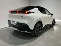 Usado Lynk & Co 02 200 kW (272 CV) 2025 Blanco SUV