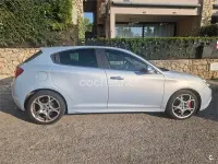 Usado Alfa Romeo Giulietta Edizione Speciale 175 CV (128 kW) 2014 Gris / plata Utilitario