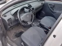 Usado Opel Corsa Enjoy 75 CV (55 kW) 2004 Gris / plata Utilitario