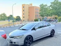 Usado Honda Civic Hybrid 115 CV (84 kW) 2007 Gris / plata Berlina