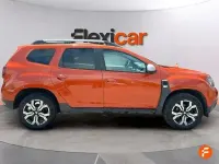 Usado Dacia Duster Prestige 115 CV (84 kW) 2021 Naranja SUV