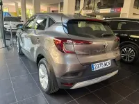 Usado Renault Captur Evolution 160 CV (117 kW) 2022 Gris / plata SUV