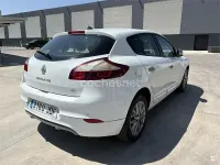 Usado Renault Mégane III LIMITED 110 CV (80 kW) 2015 Blanco Berlina