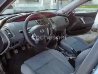 Usado Nissan Primera Acenta 120 CV (88 kW) 2005 Gris / plata Berlina