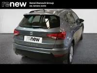 Usado Seat Arona Ecomotive 95 CV (69 kW) 2018 Gris SUV