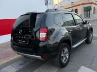 Usado Dacia Duster Lauréate 109 CV (80 kW) 2015 Negro SUV