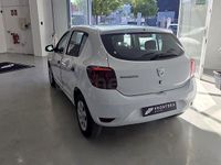 Usado Dacia Sandero Ambiance 75 HP (55 kW) 2017 Branco Sedan