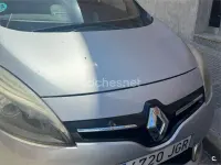 Usado Renault Scénic III Bose Edition 130 CV (95 kW) 2015 Gris / plata Monovolumen