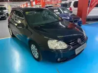 Usado VW Golf VI 105 CV (77 kW) 2008 Negro Utilitario
