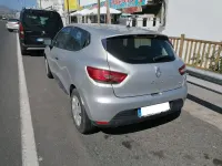 Usado Renault Clio IV LIMITED 75 CV (55 kW) 2016 Gris / plata Berlina