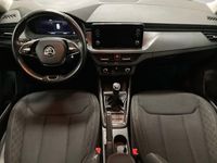 Usado Skoda Scala Ambition 110 CV (80 kW) 2022 Gris Utilitario