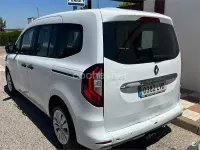 Usado Renault Kangoo Edition One 75 CV (55 kW) 2021 Blanco Monovolumen