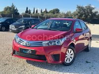 Usado Toyota Corolla Active 101 CV (74 kW) 2012 Granate Berlina