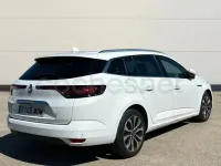 Usado Renault Mégane GrandTour Techno 140 CV (102 kW) 2023 Blanco Familiar