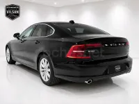 Usado Volvo S90 Momentum 150 CV (110 kW) 2018 Negro Berlina