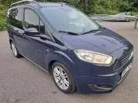 Usado Ford Tourneo Connect Titanium 100 CV (73 kW) 2017 Azul Monovolumen